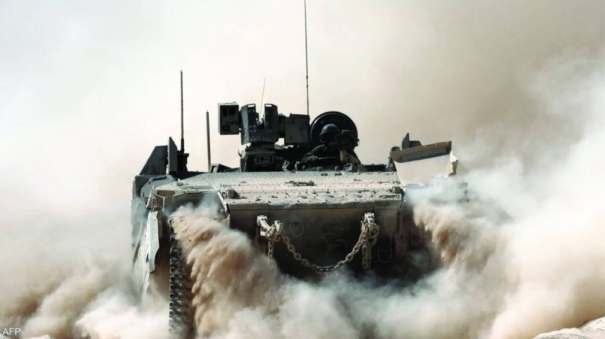 دبابة إسرائيلية خلال توغلها في قطاع غزة