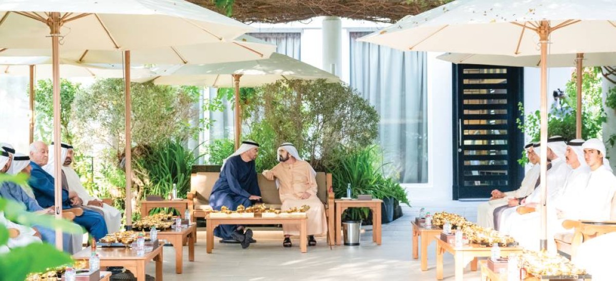  محمد بن زايد ومحمد بن راشد خلال اللقاء بحضور منصور بن زايد وأحمد بن محمد وأحمد بن سعيد 