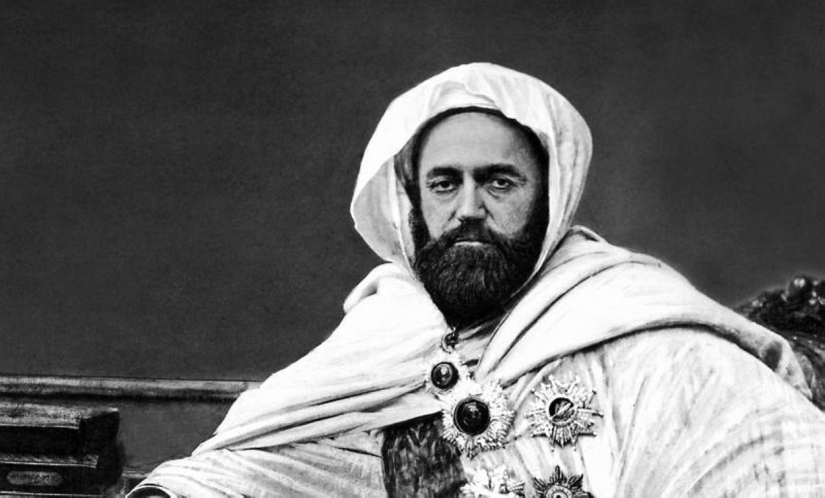 1853  الأمير عبد القادر الجزائري يوقّع مع الفرنسيين على «معاهدة المقطع».