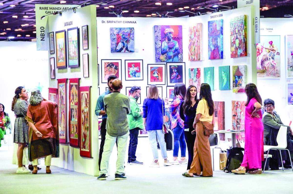 التشكيلية لينا أسامة: دبي تعزز الحوار الفني بين الشرق والغرب