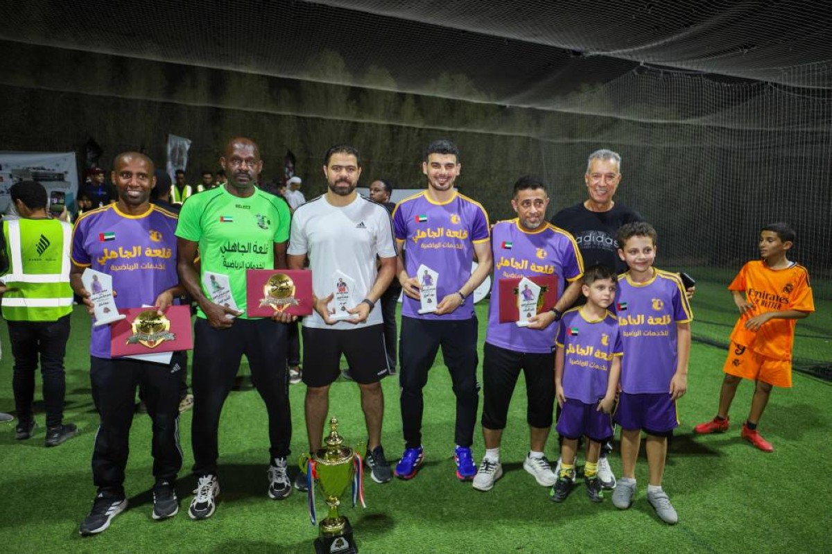 نجوم فريق قلعة الجاهلي خلال التتويج