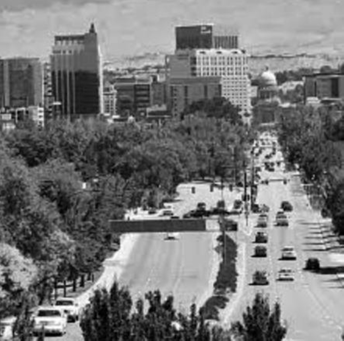 1890  انضمام أيداهو للولايات المتحدة الأمريكية لتصبح الولاية الـ 43 في ترتيب الانضمام.