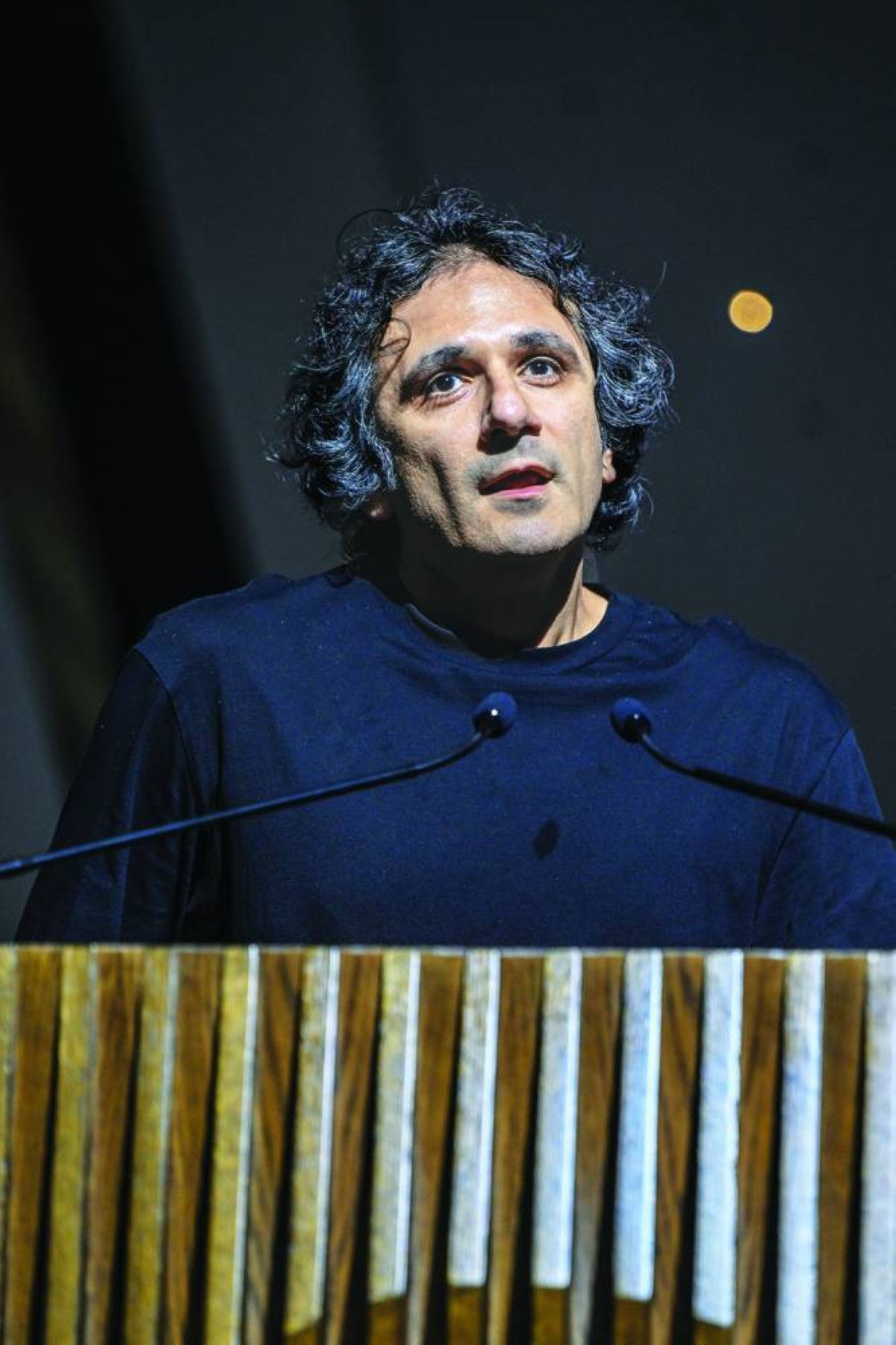  نواف الجناحي خلال افتتاح الفعالية 