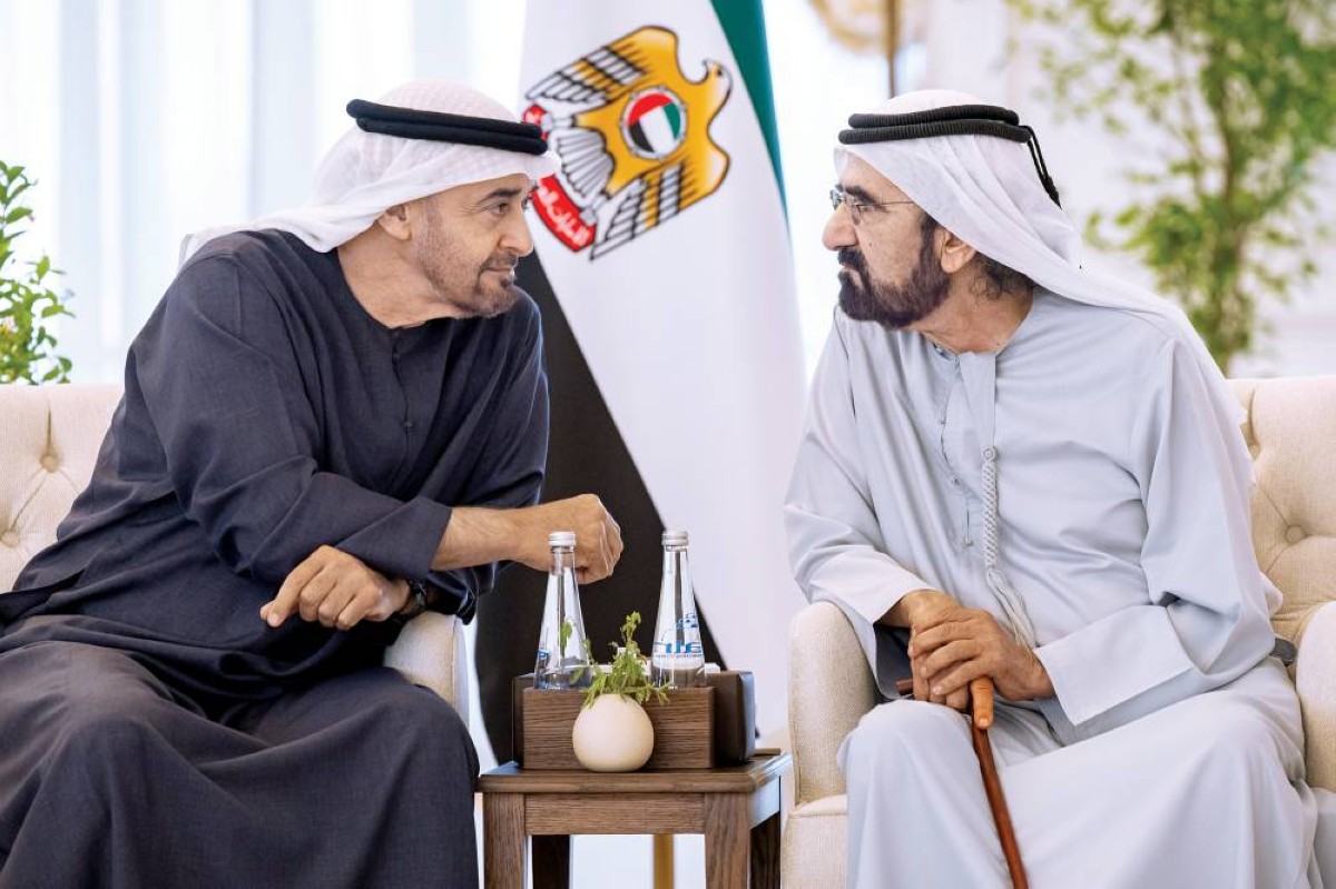 محمد بن زايد ومحمد بن راشد خلال اللقاء 