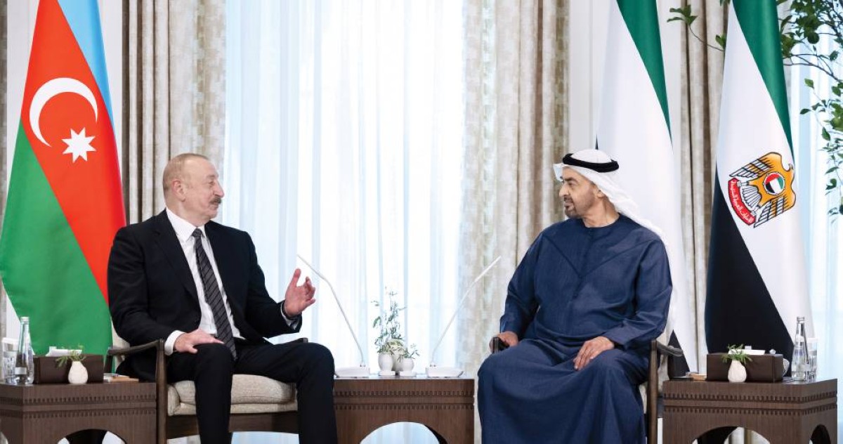 محمد بن زايد في حديث مع إلهام علييف