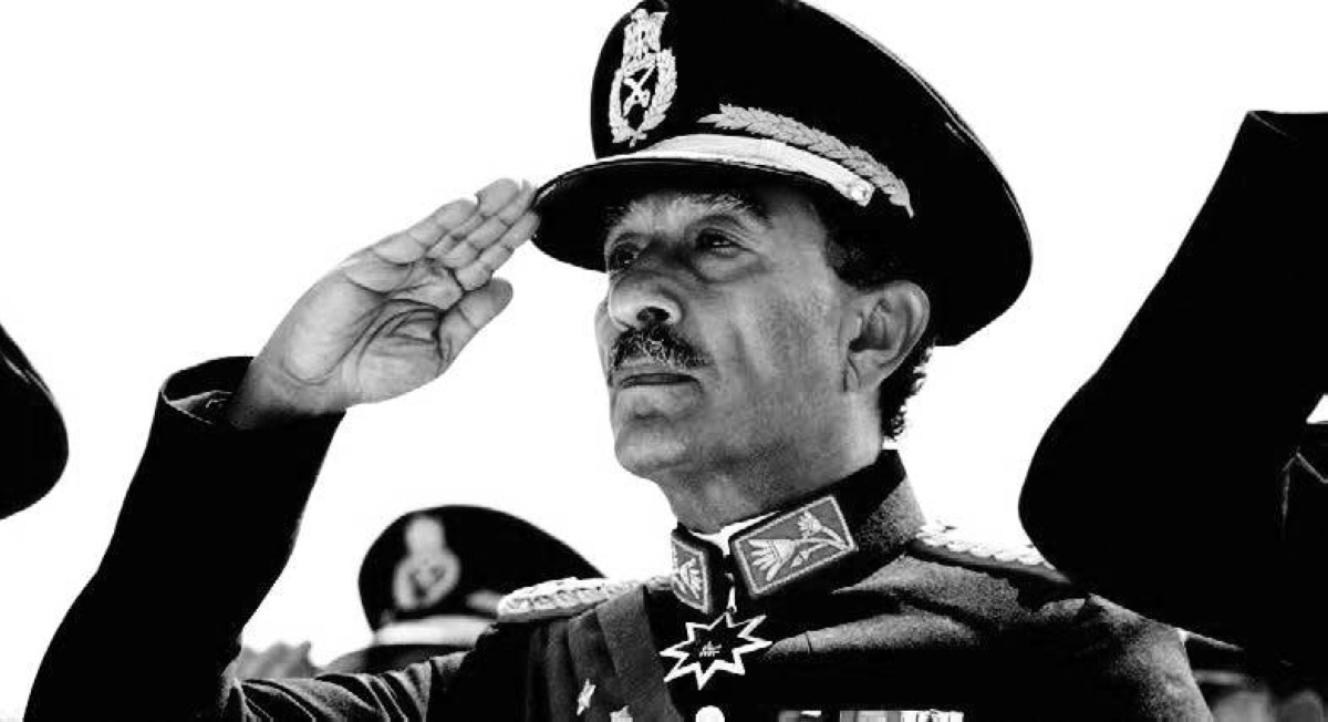 1974  مصر تطالب الاتحاد السوفييتي بإنهاء مهمة خبرائه.