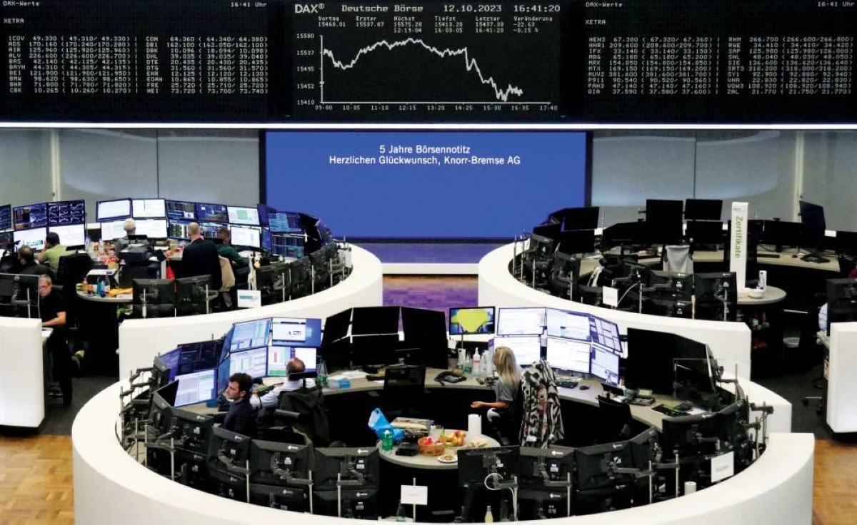 متداولون في بورصة فرانكفورت    
