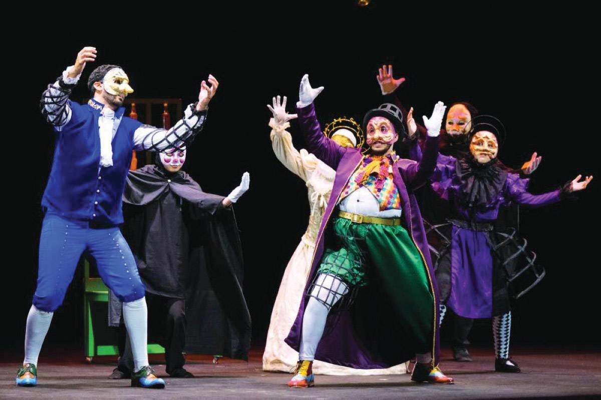 الطاقات الشبابية ترسم مستقبلاً واعداً للمشهد المسرحي في الإمارات 
