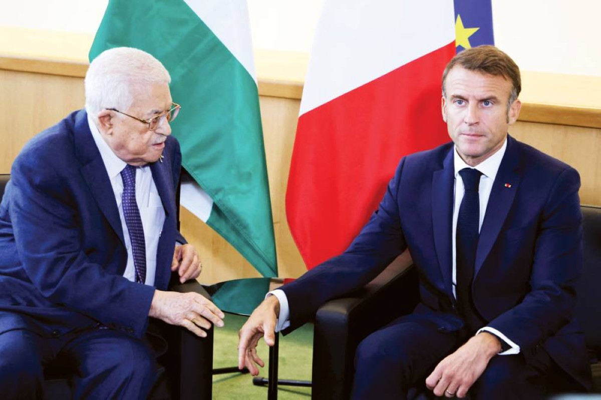 ماكرون خلال لقائه عباس على هامش الجمعية العامة للأمم المتحدة في نيويورك