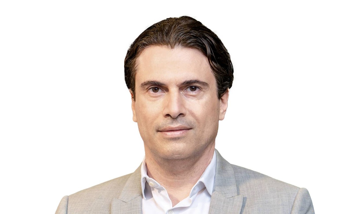 آري كسيس أوغلو