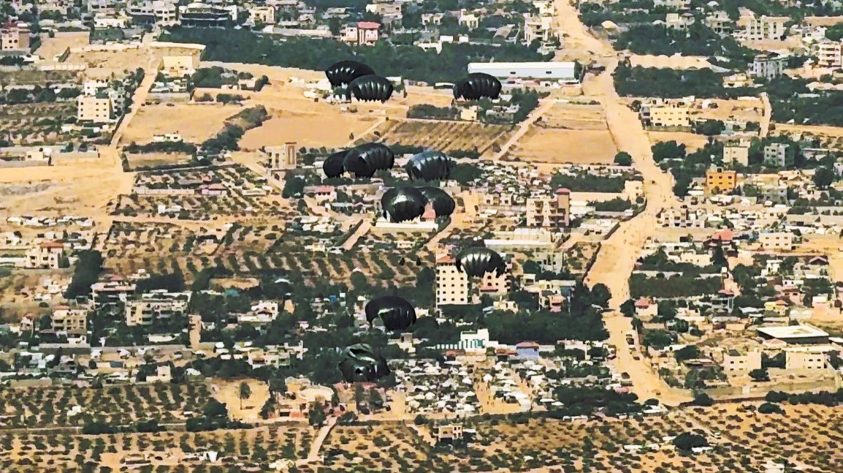 إسقاط المساعدات عبر عملية «طيور الخير» يتواصل دعماً للأشقاء الفلسطينيين