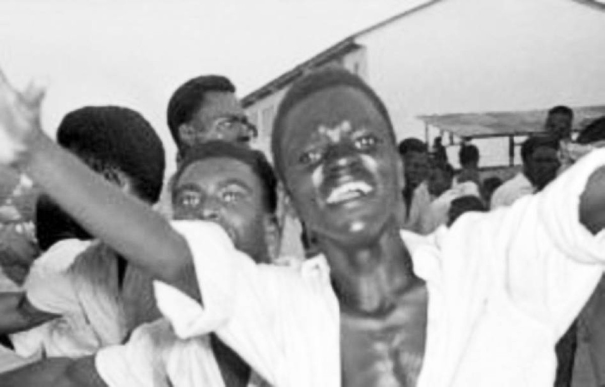 1960 - النيجر تنال استقلالها عن فرنسا.