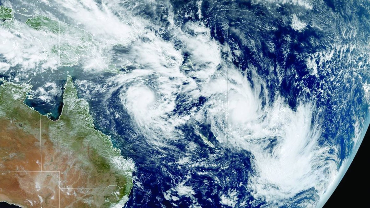 توقعات باستمرار تحرّك العاصفة غرباً خلال الأيام المقبلة