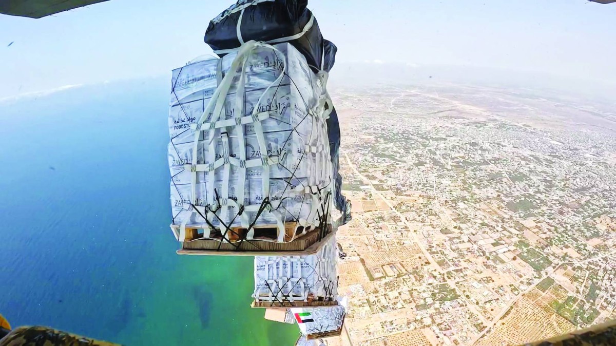  مواد غذائية وإغاثية متنوعة تضمها المساعدات لدعم الأشقاء في المناطق الأكثر تضرراً 