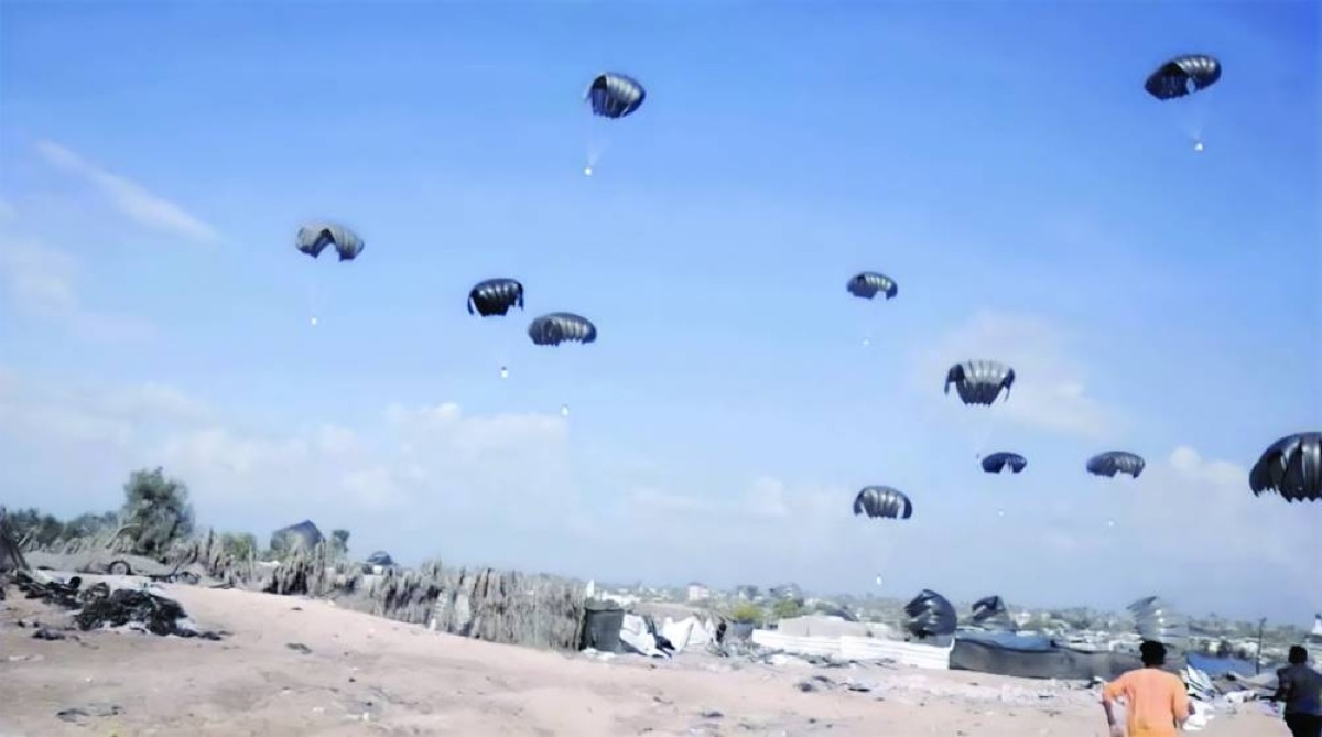  إيصال المساعدات الإغاثية إلى المناطق التي تعاني من انقطاع الوصول البري 