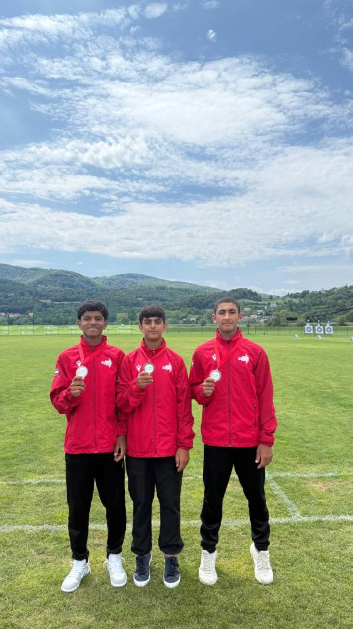 3 ميداليات للإمارات في كأس أوروبا للقوس والسهم للشباب

