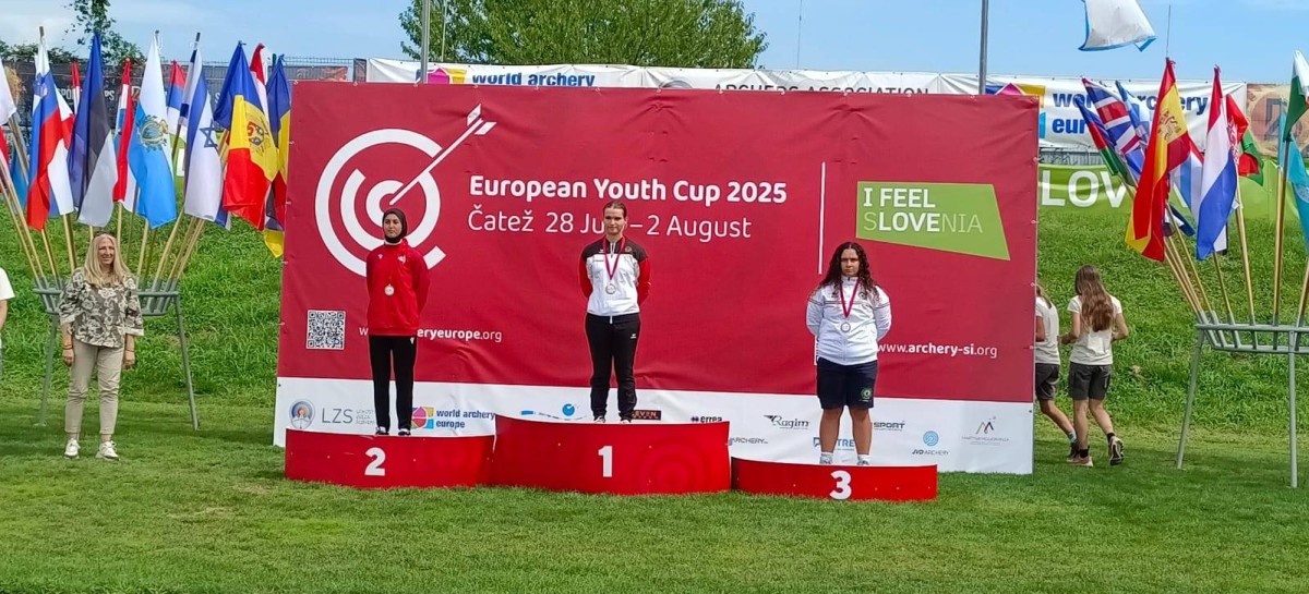 3 ميداليات للإمارات في كأس أوروبا للقوس والسهم للشباب
