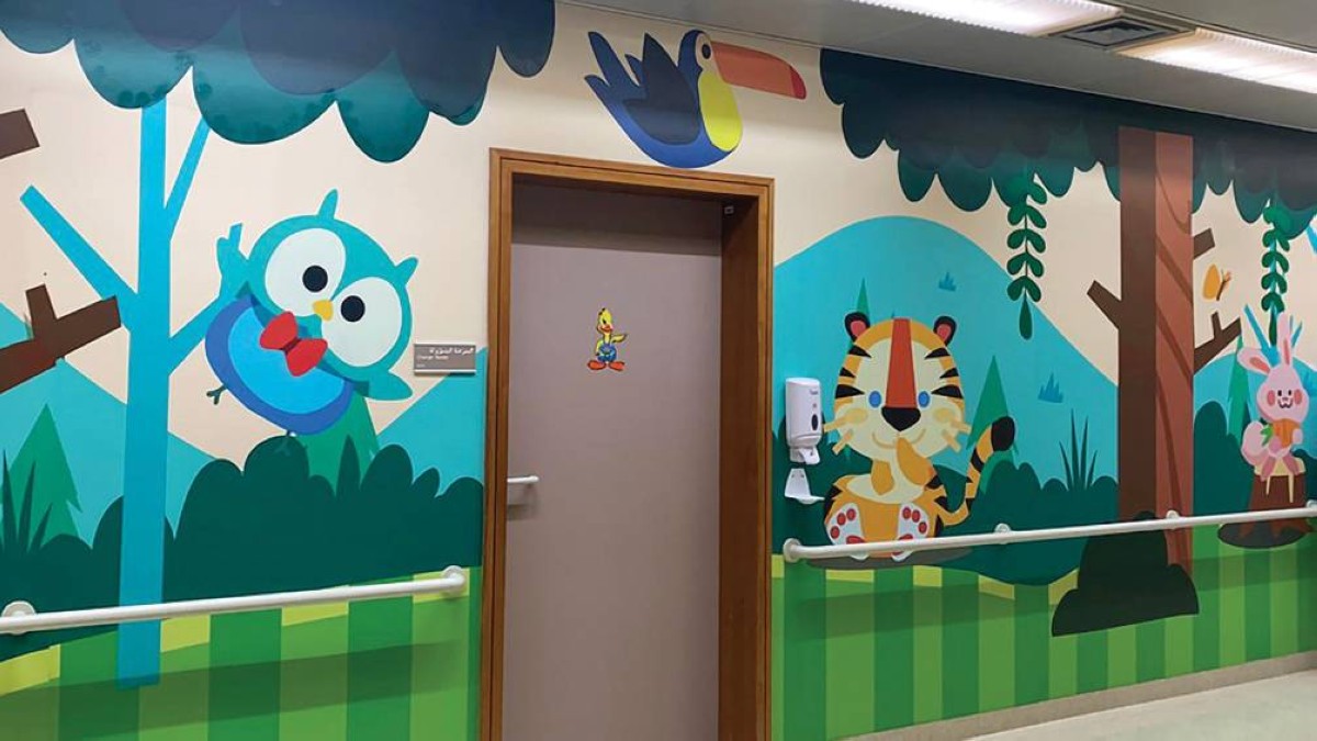 مشروع «الفن في المستشفيات» يقدم لوحات فنية تعزز الصحة النفسية والجسدية للمرضى 