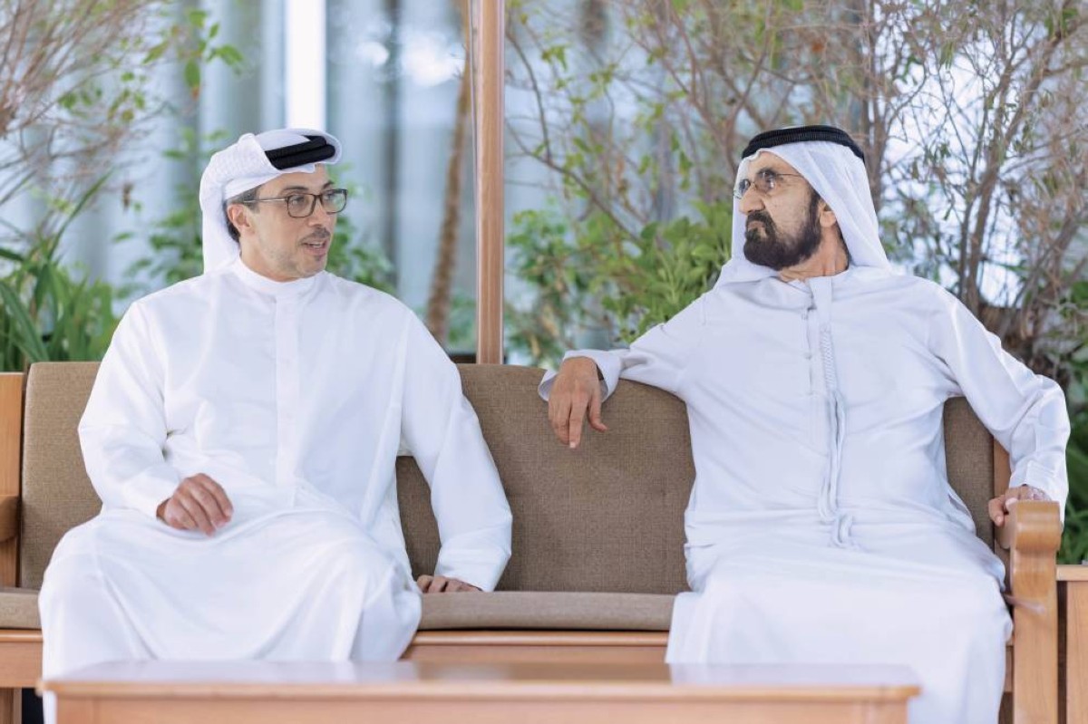 محمد بن راشد خلال استقباله منصور بن زايد 