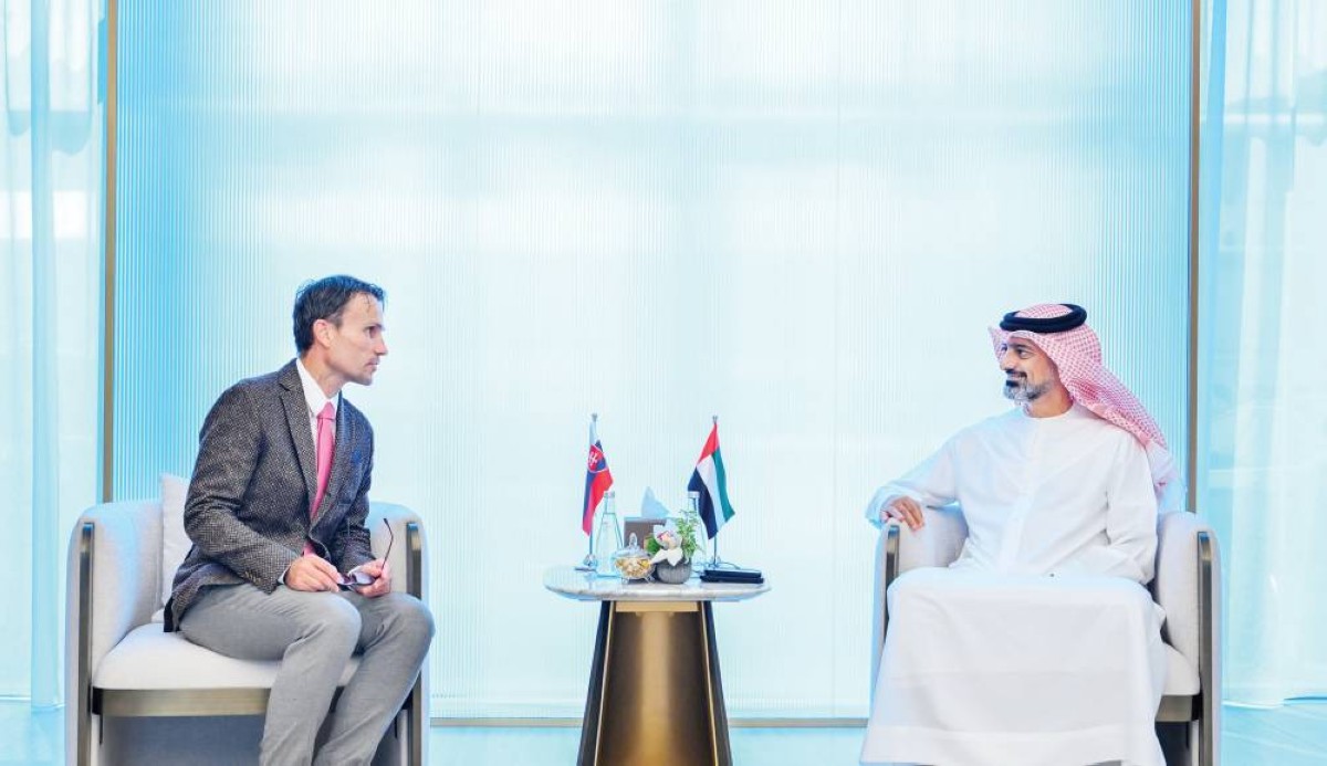 عمار النعيمي متحدثاً إلى بافول بانيس 