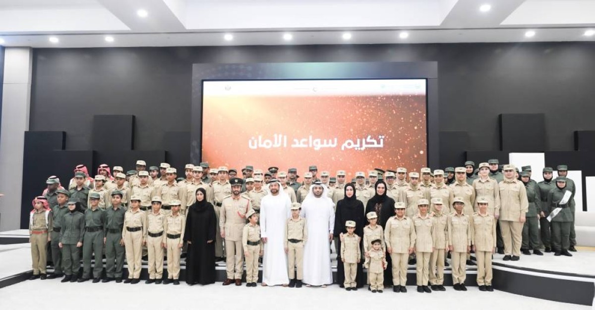 سهيل بن بطي وعائشة ميران وحارب الشامسي والمشاركون في «سواعد الأمان» 