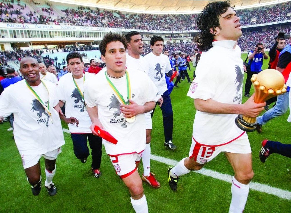 «عام المفاجآت الذهبية» يتحدى سحر كرة القدم