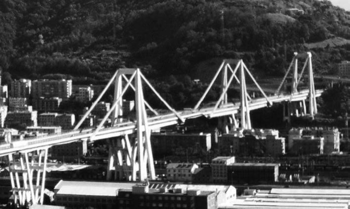 2018 -39 قتيلاً بانهيار جزء من جسر موراندي في جنوى الإيطالية.