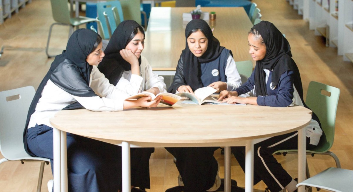 ارتداء الزي الرسمي يعكس الانضباط المدرسي ويعزز من روح الانتماء لدى الطلبة