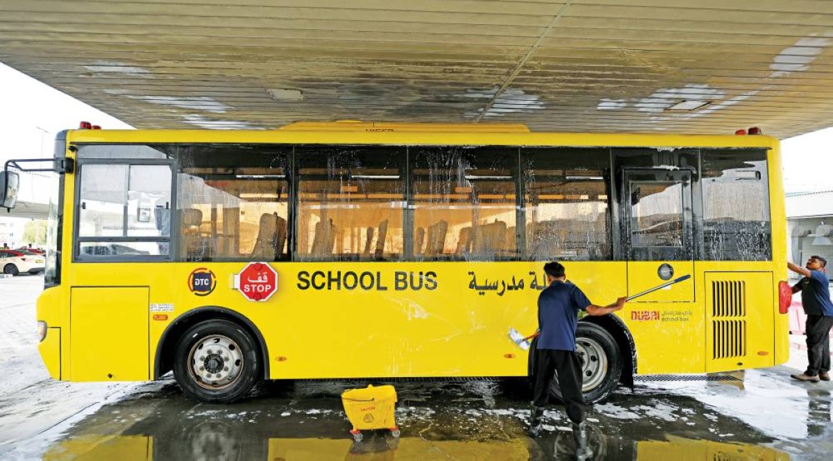  تجهيز الحافلات لبداية العام الدراسي 