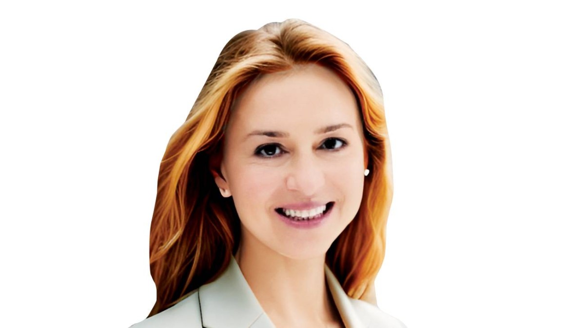 أنجيلا حمصي