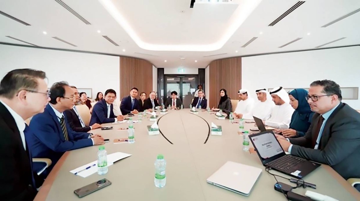 ثاني الزيودي خلال اللقاء مع أعضاء مجلس الأعمال الماليزي في الإمارات