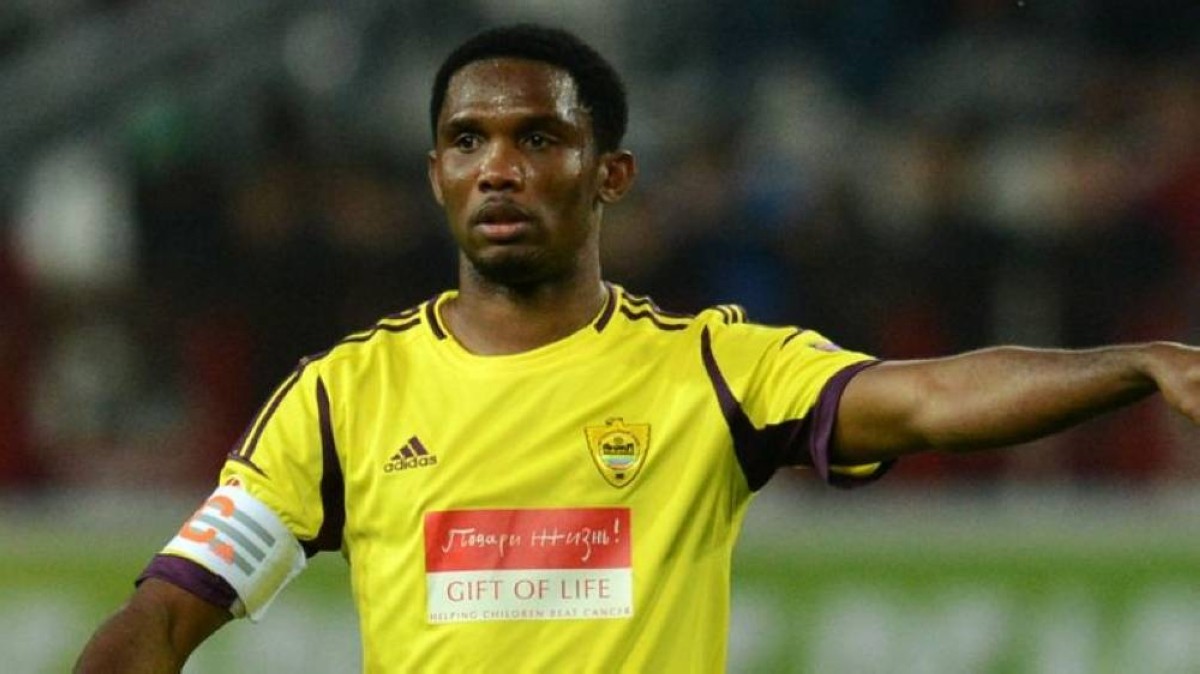 عقود اللاعبين.. بنود غريبة وطلبات عجيبة