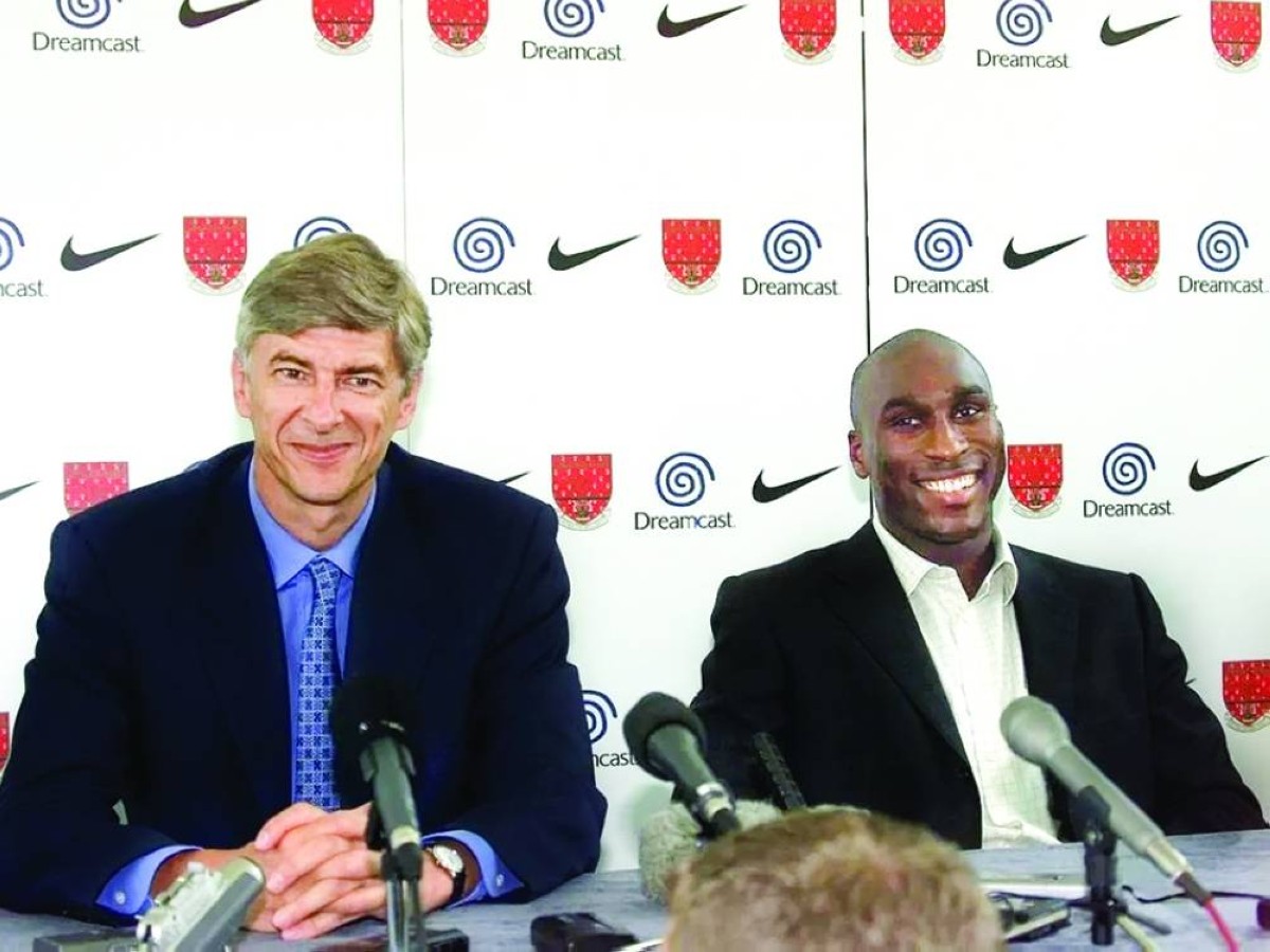 عقود اللاعبين.. بنود غريبة وطلبات عجيبة