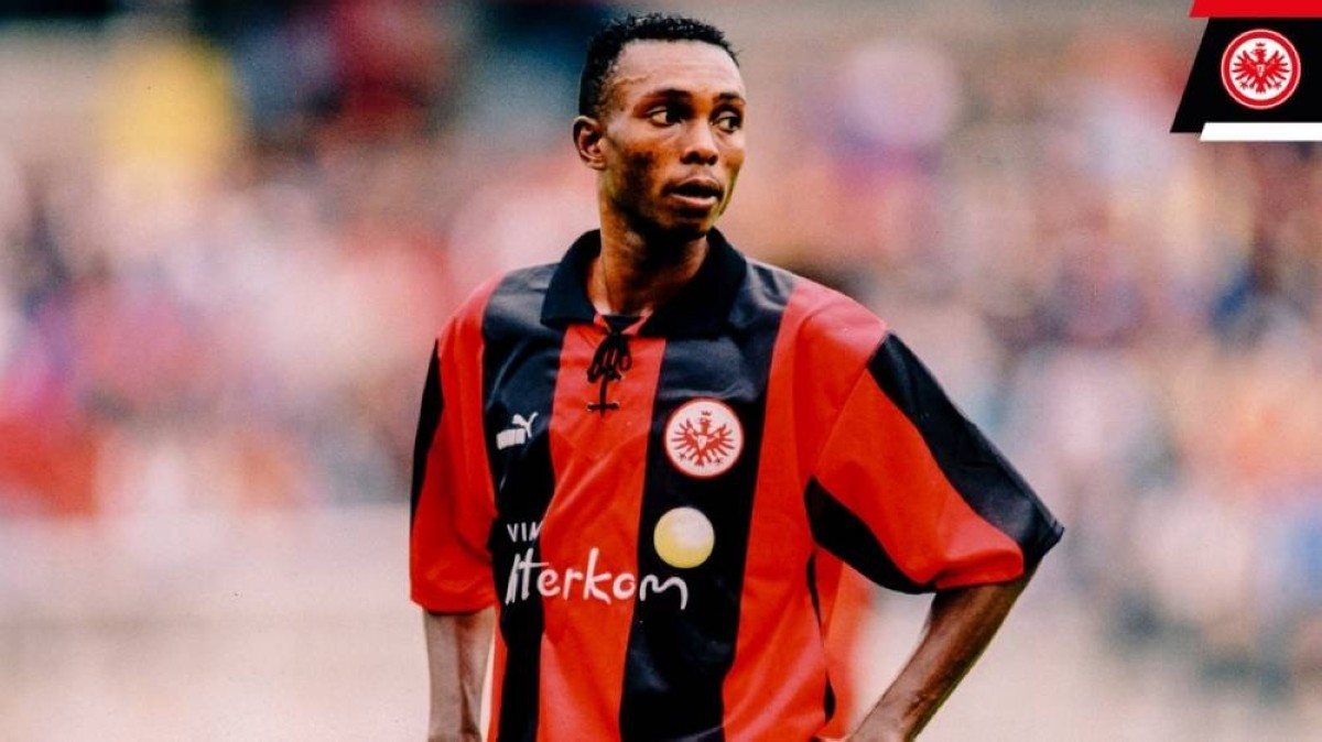 عقود اللاعبين.. بنود غريبة وطلبات عجيبة