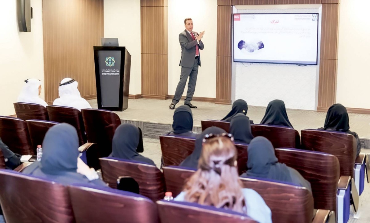 خلال اللقاء التعريفي بالبرنامج