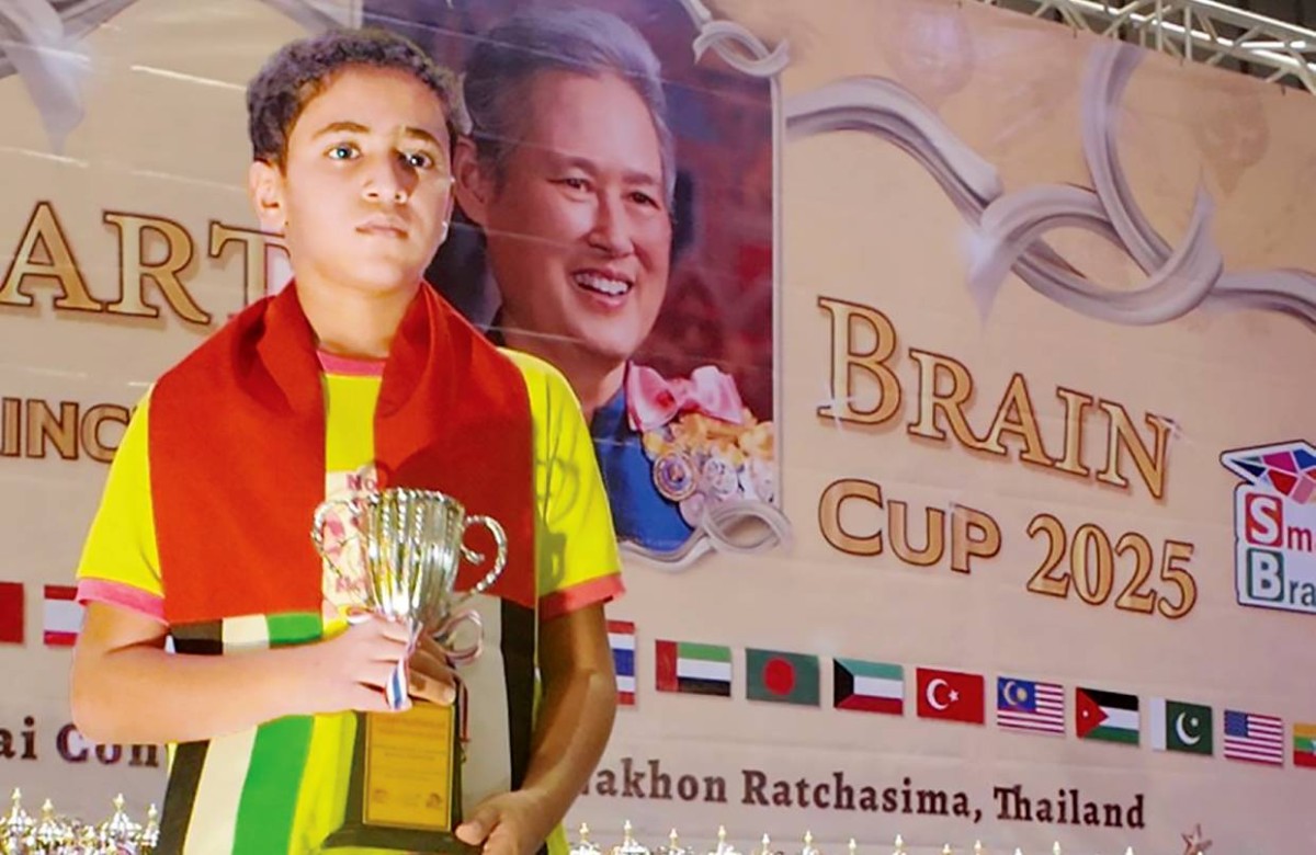 علي الشحي عقب مراسم التتويج