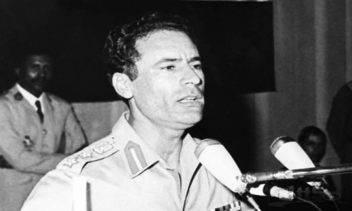 1969 -  انقلاب عسكري في ليبيا بقيادة العقيد معمر القذافي.