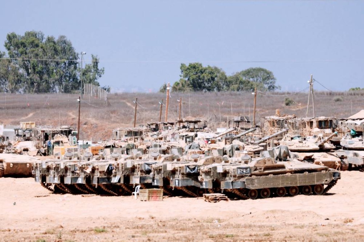 دبابات إسرائيلية تتموضع على مشارف غزة