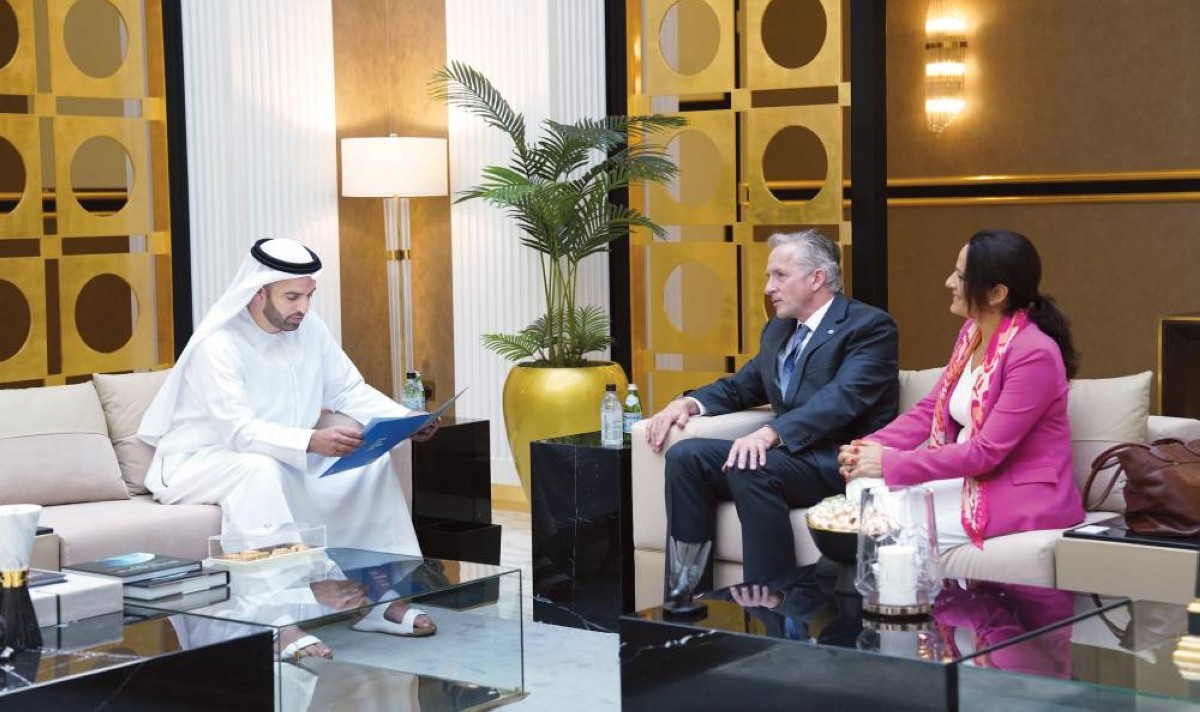 محمد بن سعود خلال استقباله ستيفن أندرسون