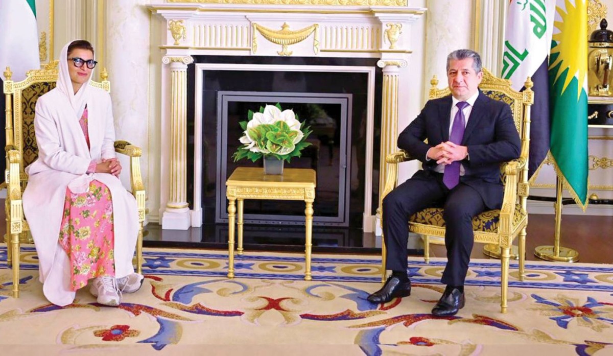 مسرور بارزاني خلال استقباله نورة الكعبي
