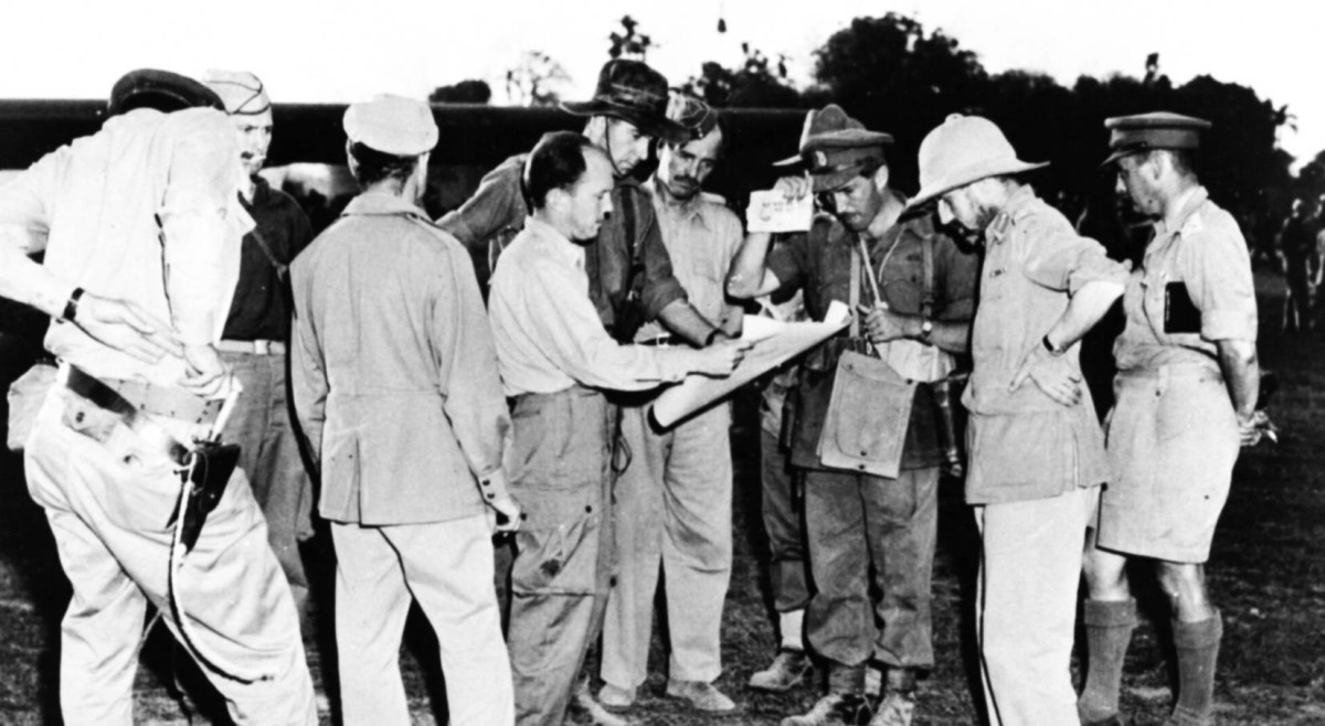 1944 - السلطات البريطانية توافق على تشكيل لواء يهودي داخل الجيش البريطاني