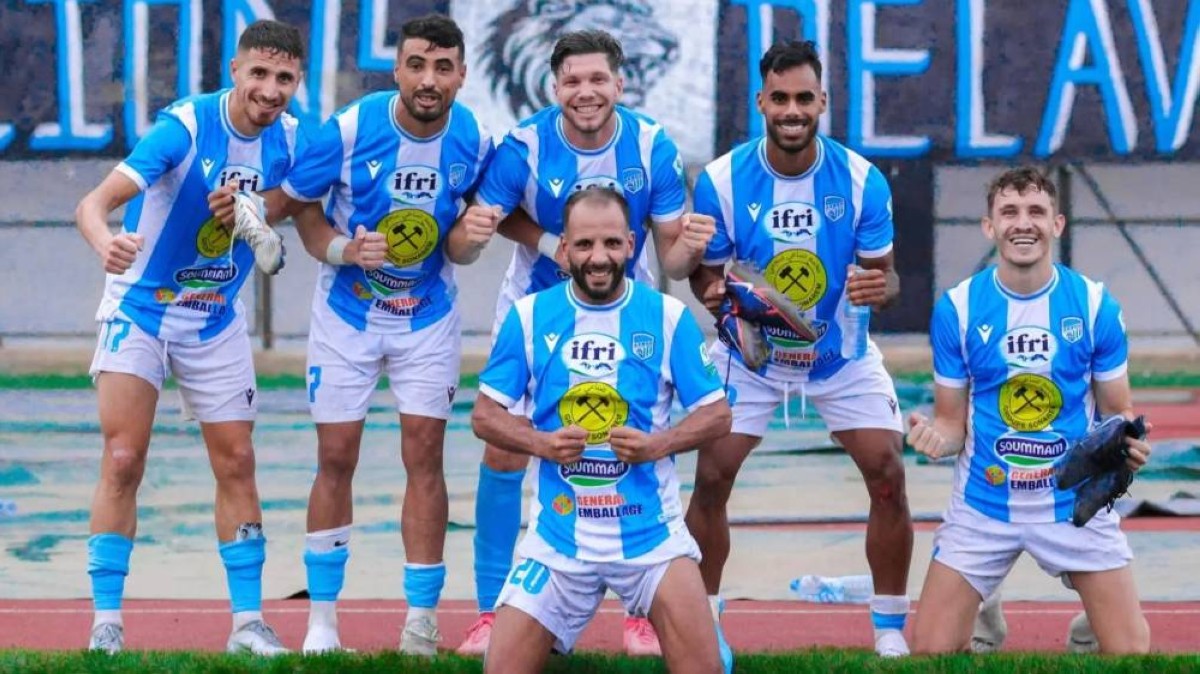 أولمبيك أقبو ينفرد بصدارة الدوري الجزائري