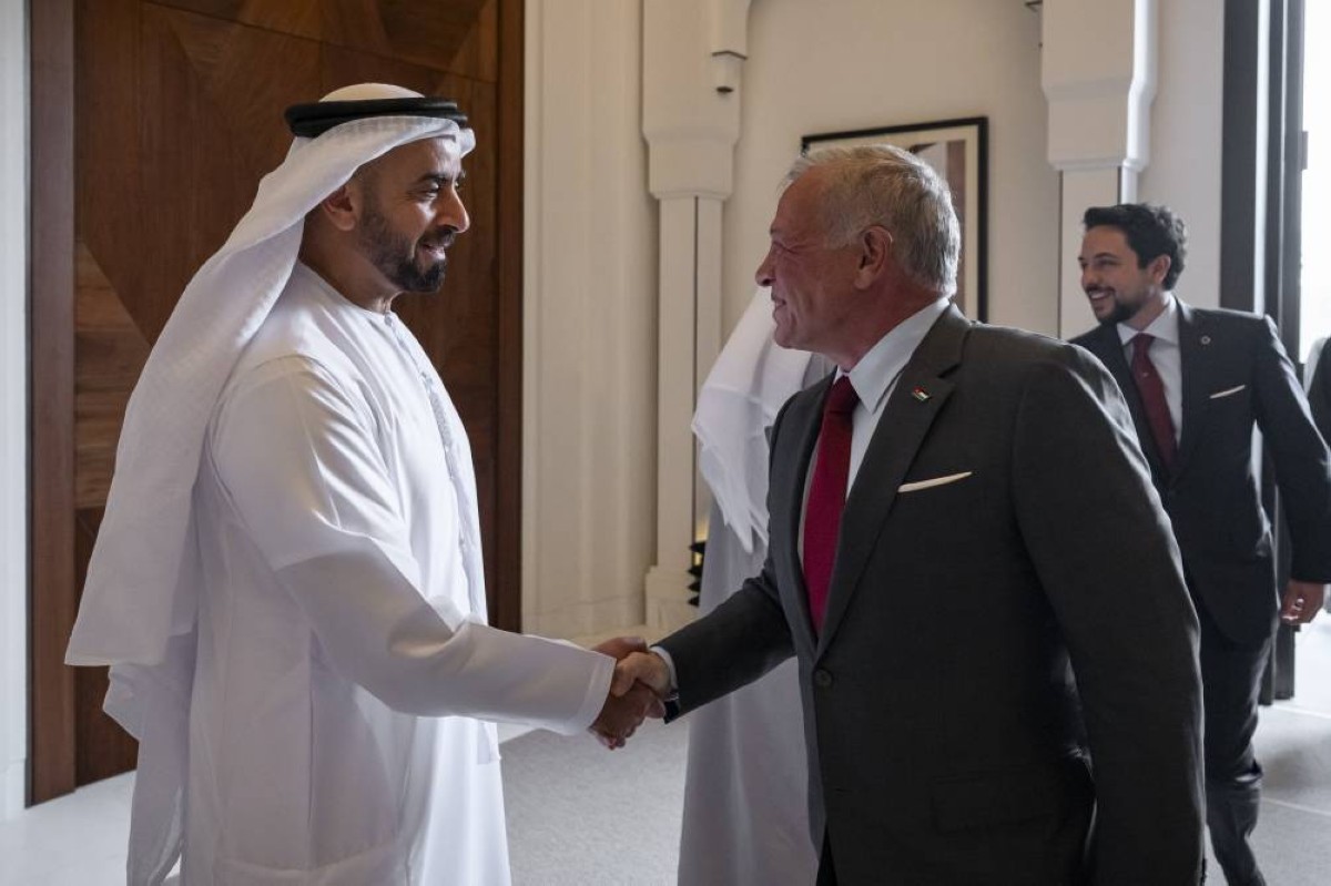 ABU DHABI, UNITED ARAB EMIRATES - September 07, 2025: HH Lt General Sheikh Saif bin Zayed Al Nahyan, UAE Deputy Prime Minister and Minister of Interior (L), greets HM King Abdullah II, King of Jordan (R), before a meeting at Al Shati Palace.
( Hamad Al Kaabi / UAE Presidential Court )
---