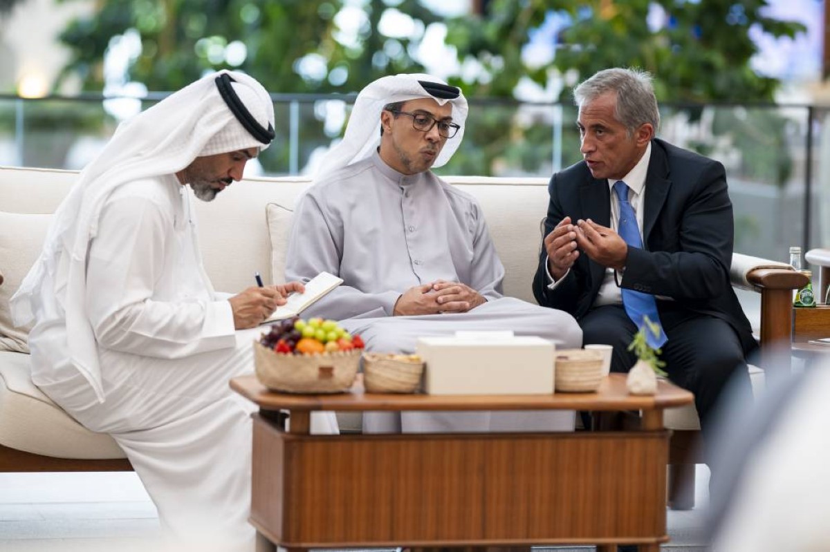 ABU DHABI, UNITED ARAB EMIRATES - September 07, 2025: (L-R) HE Humaid Obaid Abu Shabas, Chairman of the UAE Accountability Authority, HH Sheikh Mansour bin Zayed Al Nahyan, UAE Vice President and Deputy Prime Minister and HE Jafar Hassan, Prime Minister of Jordan, attend a meeting with HM King Abdullah II, King of Jordan (not shown), at Al Shati Palace.
( Hamad Al Kaabi / UAE Presidential Court )
---