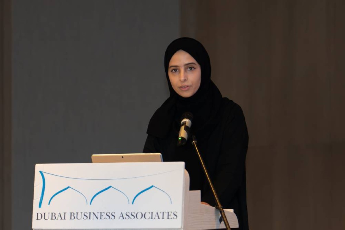 آمنة العويس