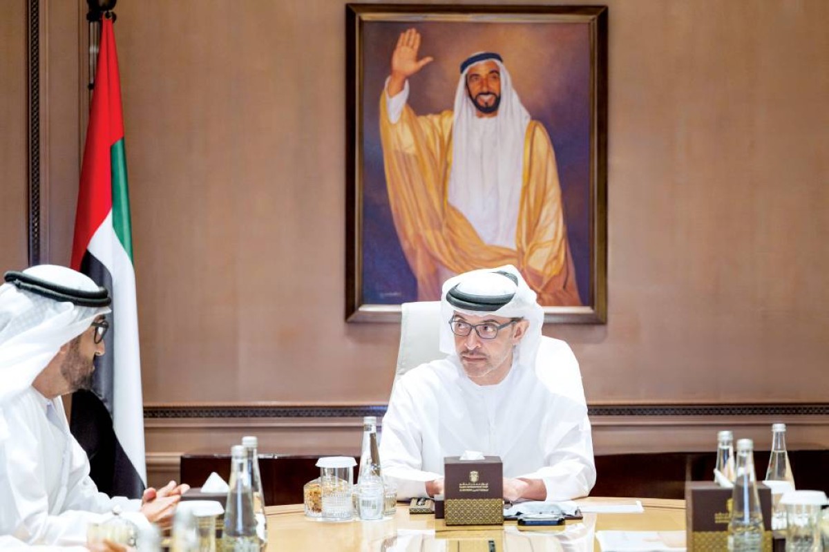 هزاع بن زايد خلال اللقاء 


