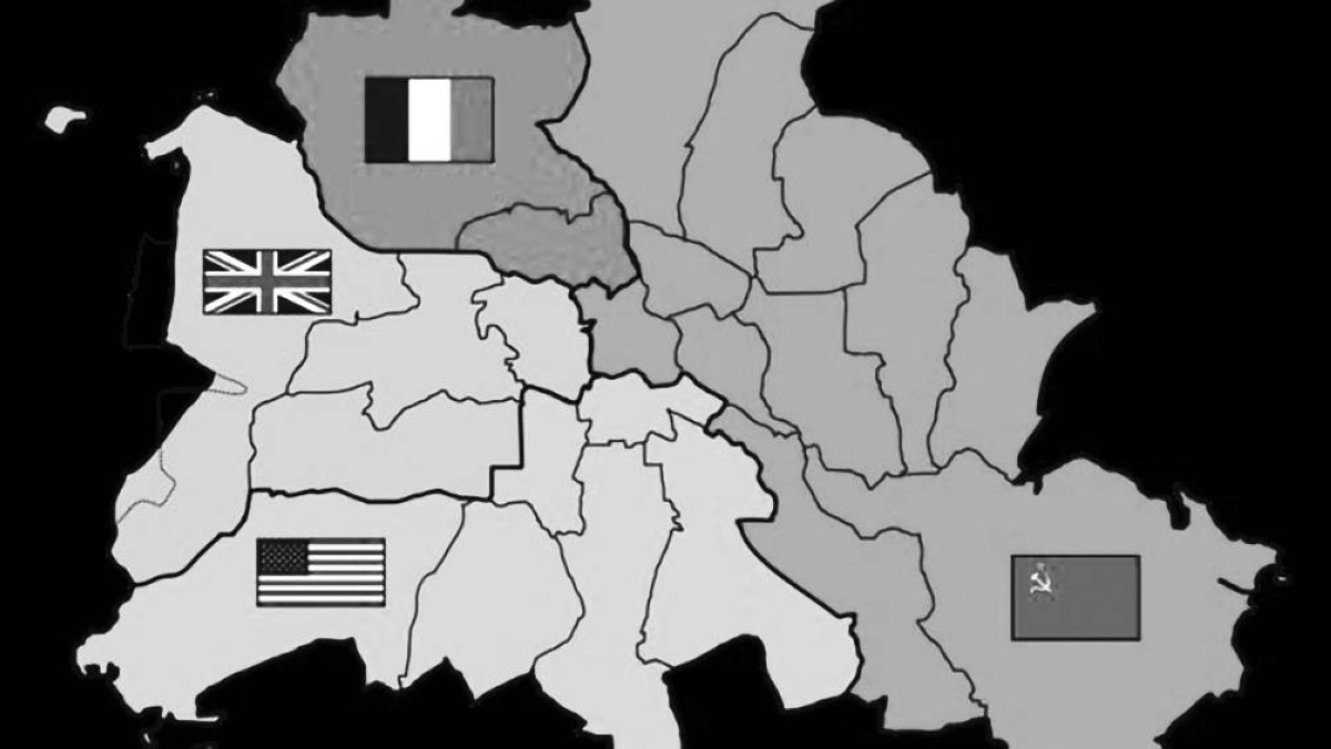 1944  التوقيع على «بروتوكول لندن» الذي قسم برلين إلى 4 قطاعات.