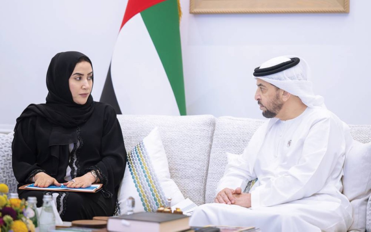 حمدان بن زايد خلال استبقال نورة الغيثي