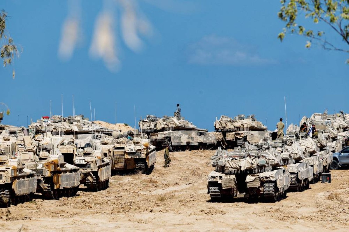 دبابات إسرائيلية وناقلات جند مدرعة مشاركة في الاجتياح