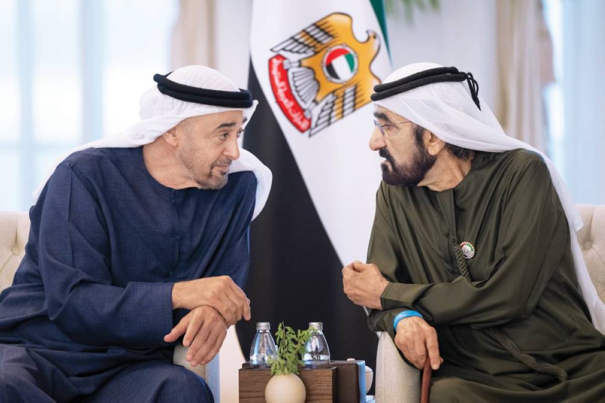 محمد بن زايد في حديث مع محمد بن راشد 